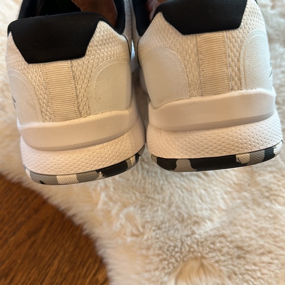 Men’s Skechers go train shoe - Picture 6 of 7